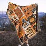 Main 02 Vintage Pumpkin Spooky Season Halloween Woven Throw Blanket, Jack O' Lantern Wall Tapestry, Halloween Watching Movie Blanket, Home Decor Image 2