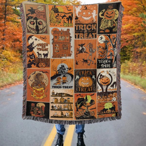 Main 05 Vintage Pumpkin Spooky Season Halloween Woven Throw Blanket, Jack O' Lantern Wall Tapestry, Halloween Watching Movie Blanket, Home Decor Image 5